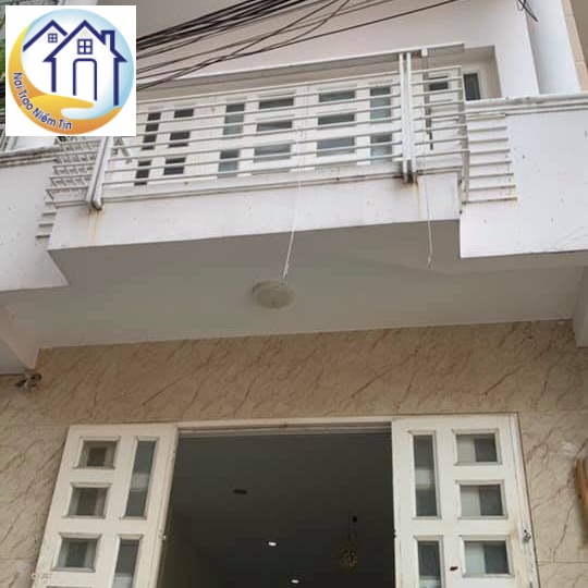 Bán nhà DT:4x17m, 1 lầu, gồm phòng khách, bếp, 2pn, 2Wc, hẻm xe hơi 6m, Nguyễn Văn Công, Gò Vấp