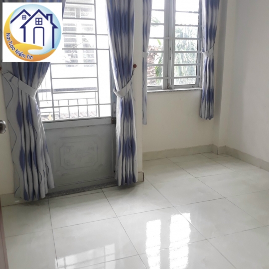 BÁN NHÀ 1 TRỆT 2 LẦU, SÂN THƯỜNG, GIÁ CHỈ 1 TỶ 1 TRĂM 50 MƯƠI TRIỆU ĐỒNG.